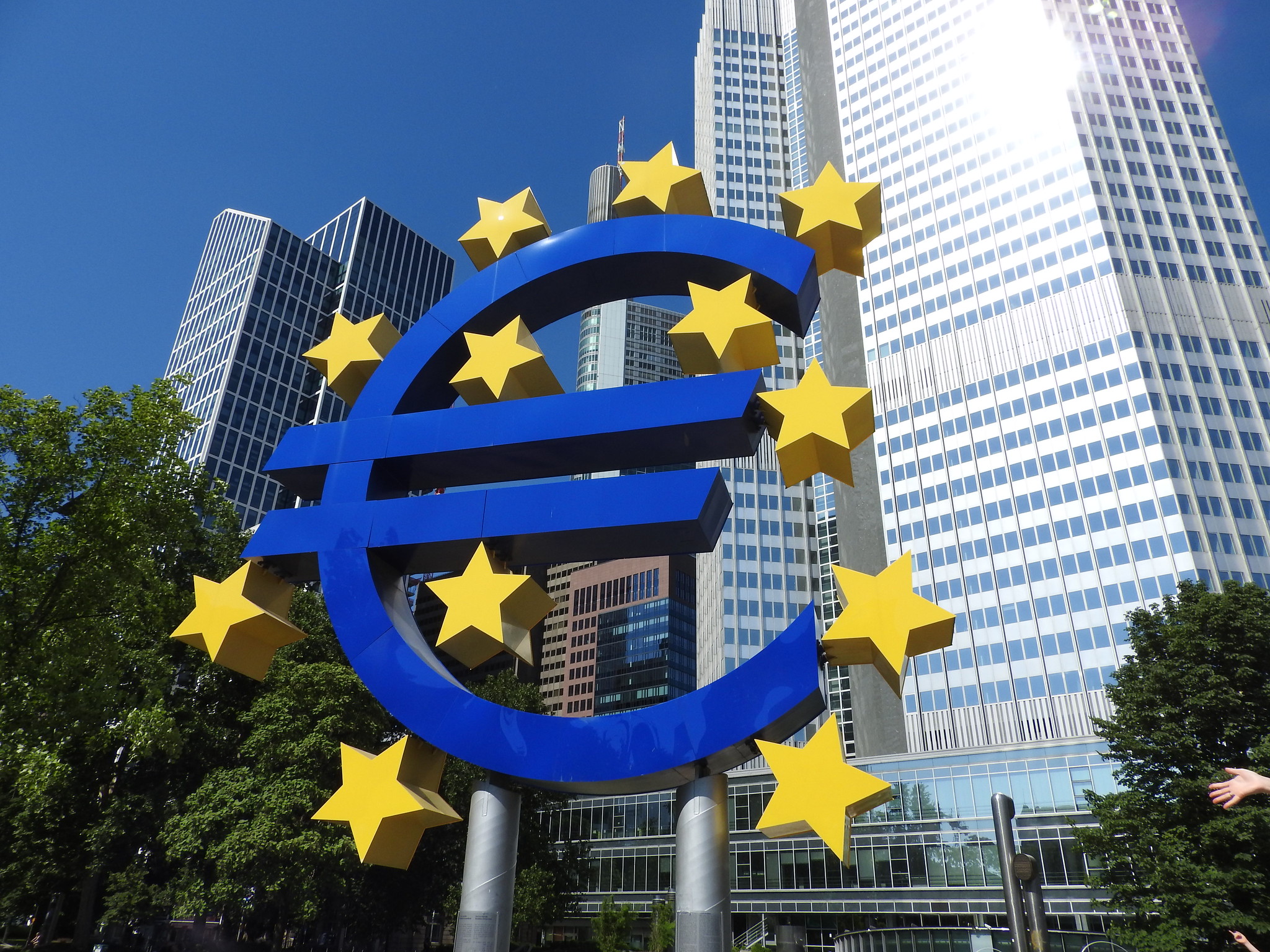 20 años del euro: logros y retos pendientes
